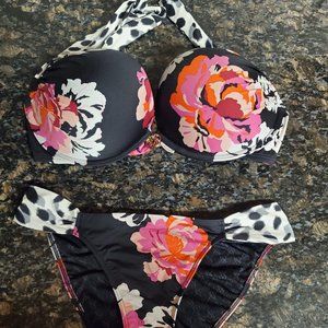 Victoria's Secret Bikini 32D Top Small Bottoms